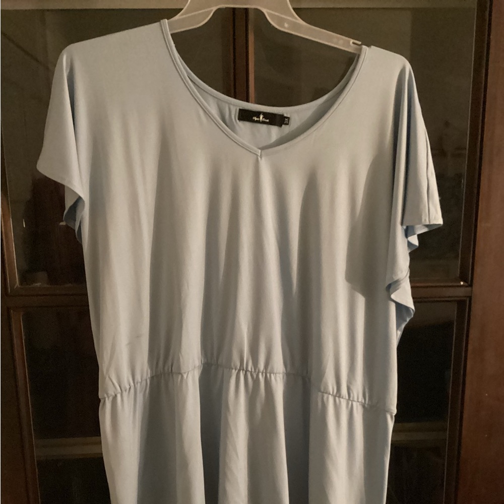 Silky peplum tunic, size 3x
